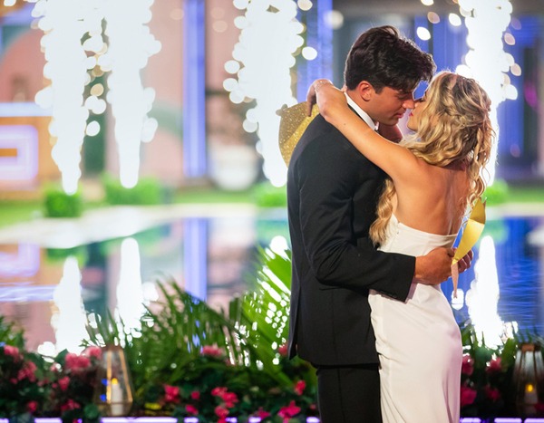 Zac And Elizabeth S Advice From Secrets Of Love Island E